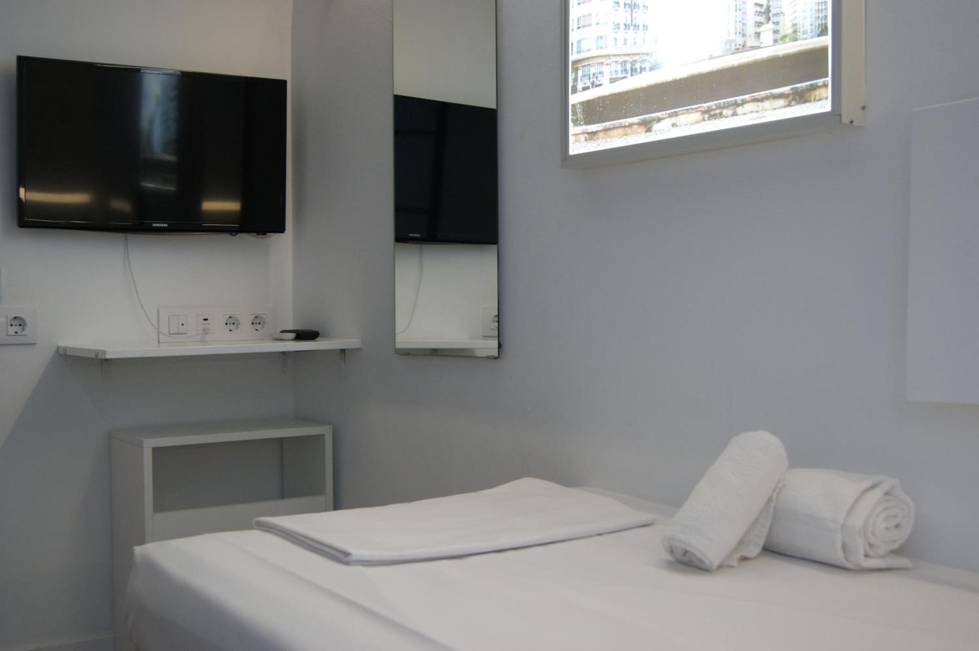 M Pods Malaga Otel Dış mekan fotoğraf